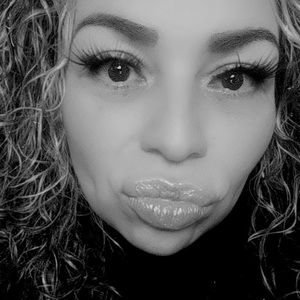 Meet your Posher, Sofia